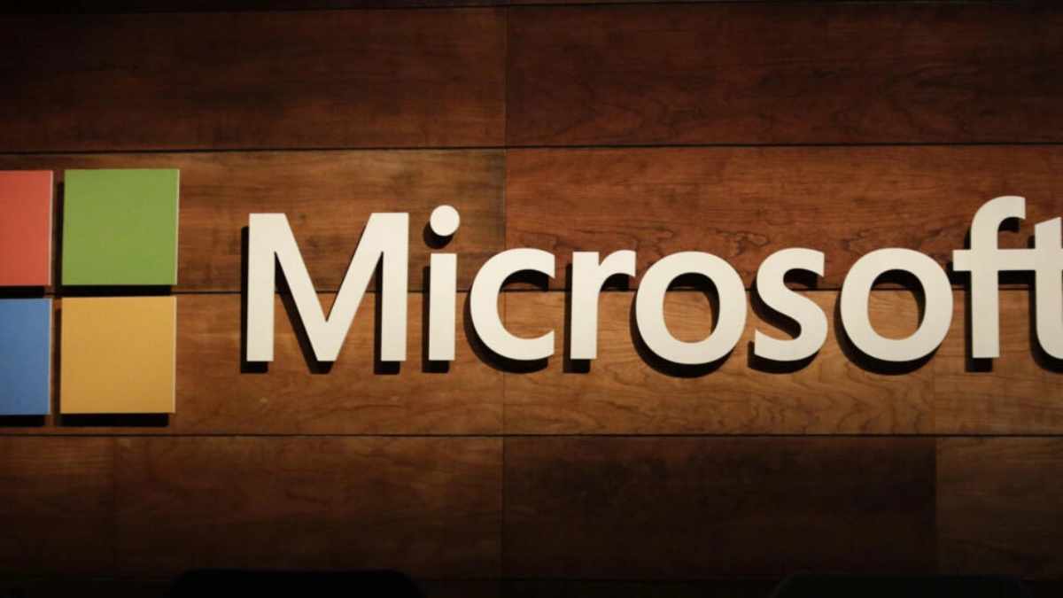 Microsoft invertirá 1 mil 500 millones de dólares en la empresa de inteligencia artificial (IA) de Emiratos Árabes Unidos G42. Foto: AFP